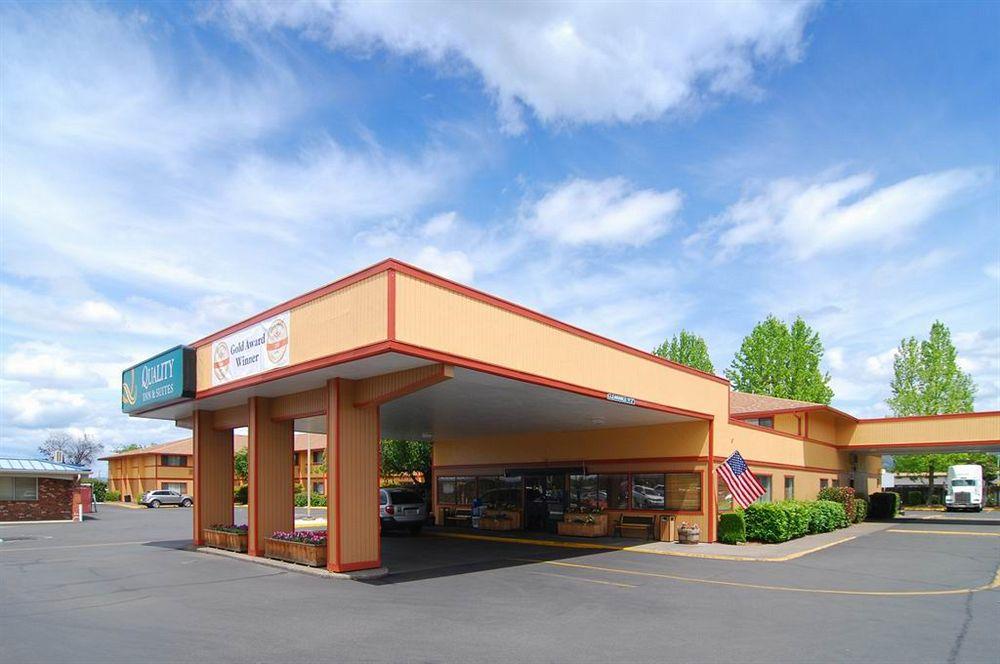 Quality Inn & Suites Medford Airport Dış mekan fotoğraf