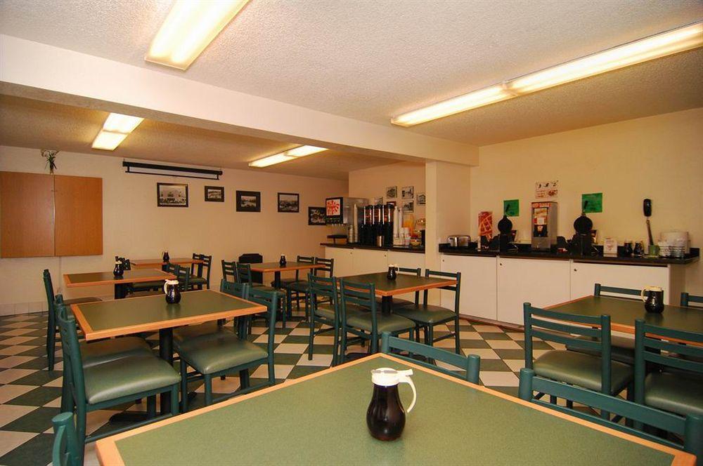 Quality Inn & Suites Medford Airport Dış mekan fotoğraf