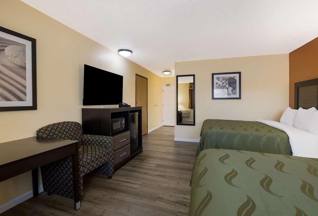 Quality Inn & Suites Medford Airport Oda fotoğraf