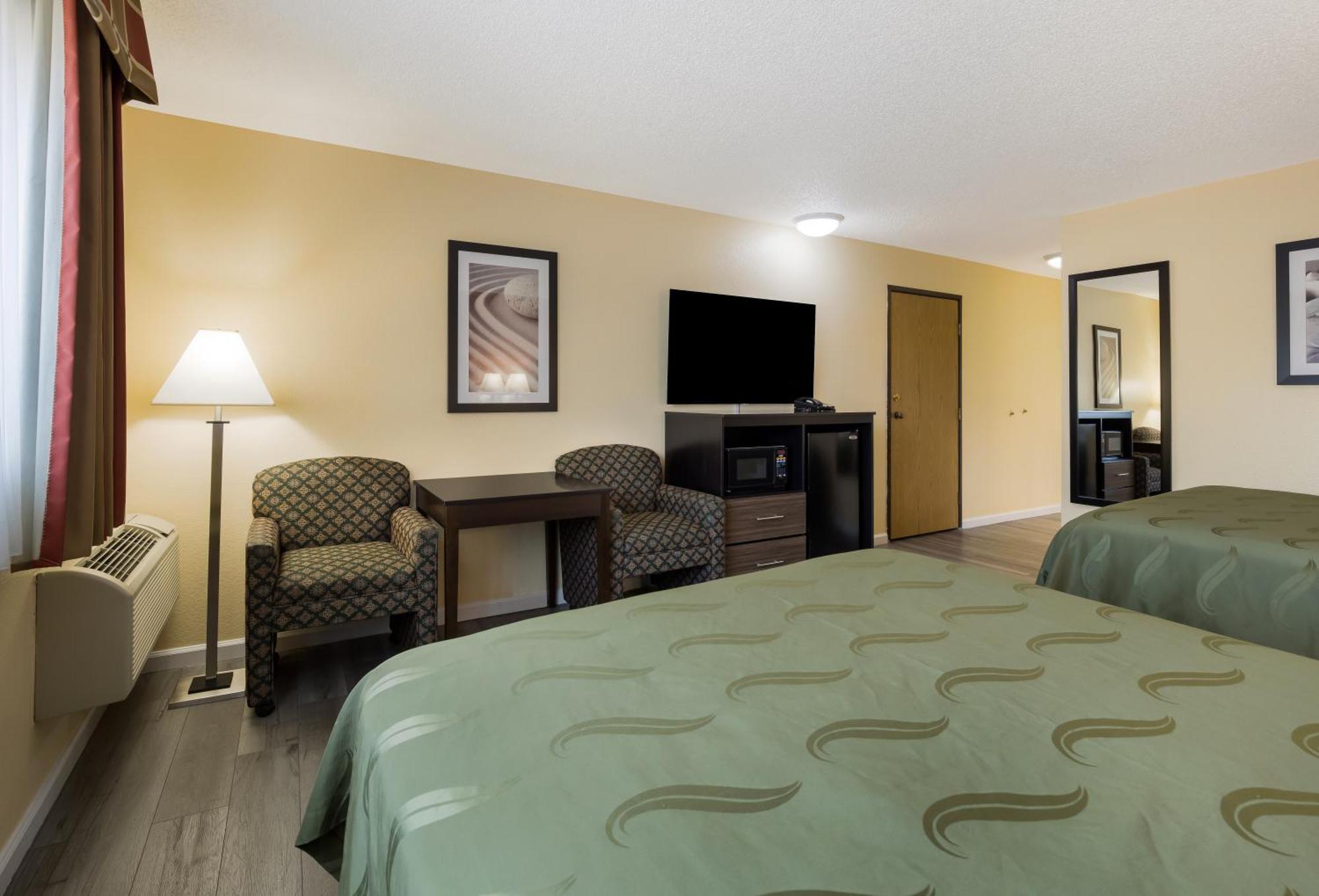 Quality Inn & Suites Medford Airport Dış mekan fotoğraf