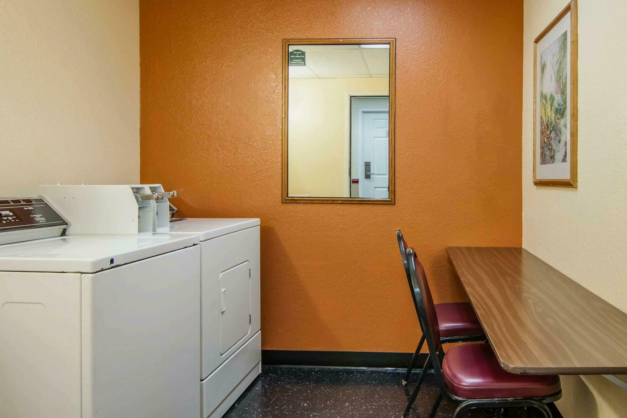 Quality Inn & Suites Medford Airport Dış mekan fotoğraf