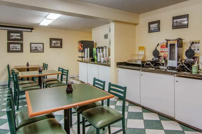 Quality Inn & Suites Medford Airport Dış mekan fotoğraf